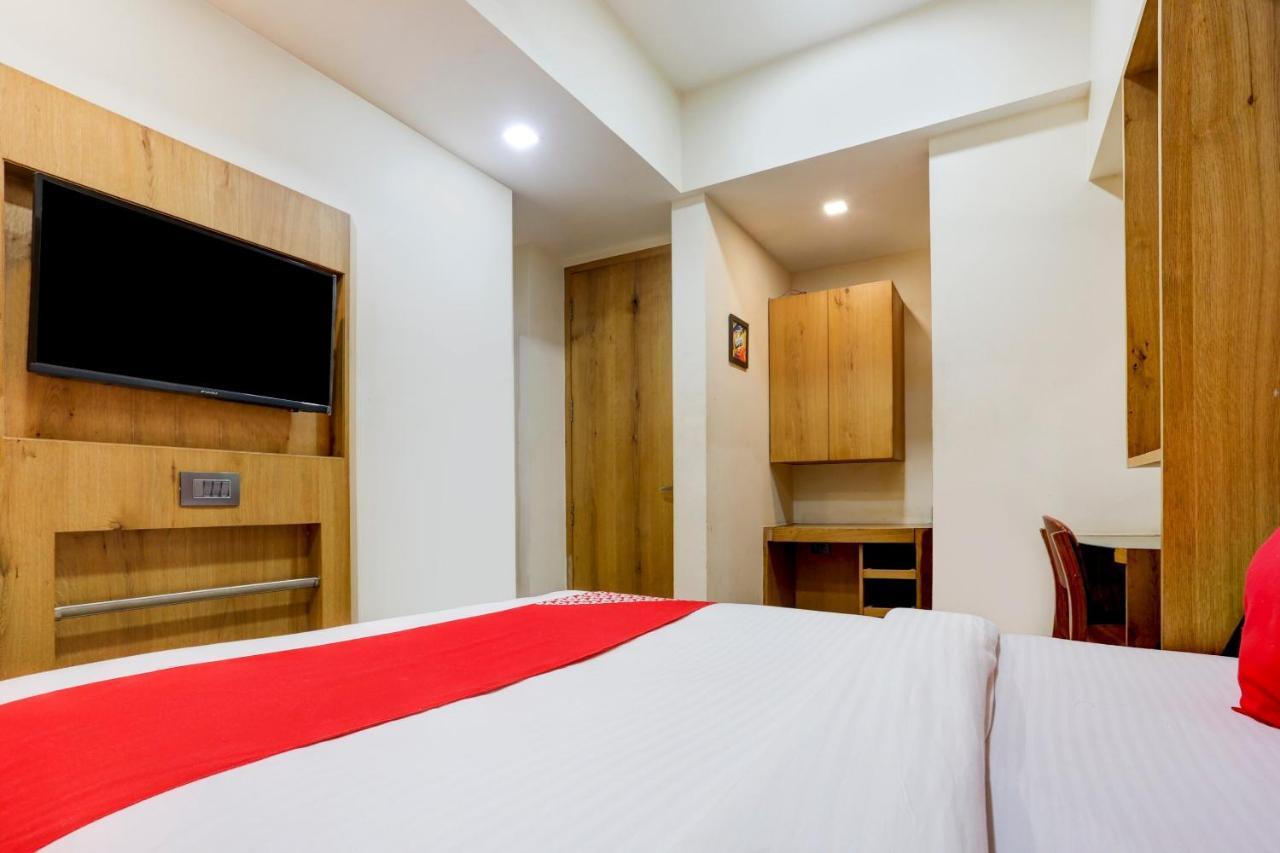 Oyo 81549 Hotel Elegance Nx Mumbai Luaran gambar