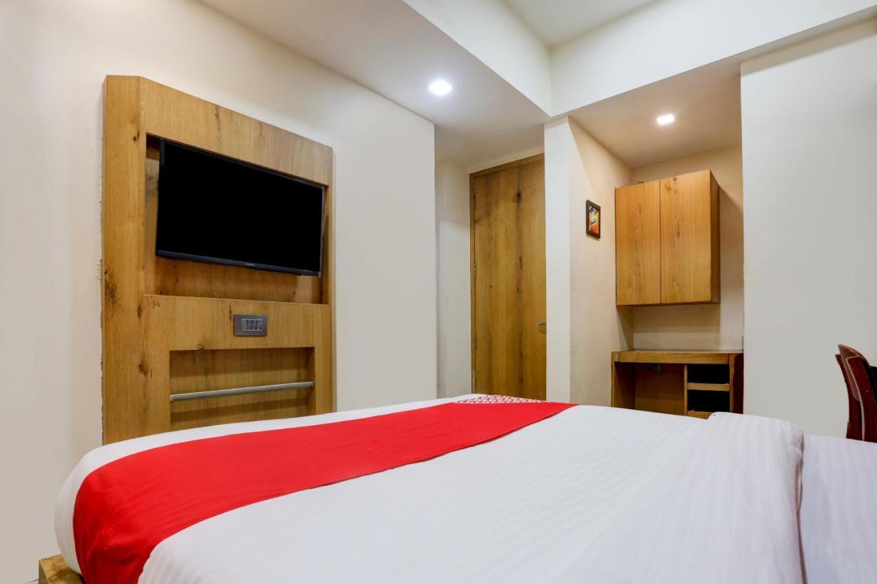Oyo 81549 Hotel Elegance Nx Mumbai Luaran gambar