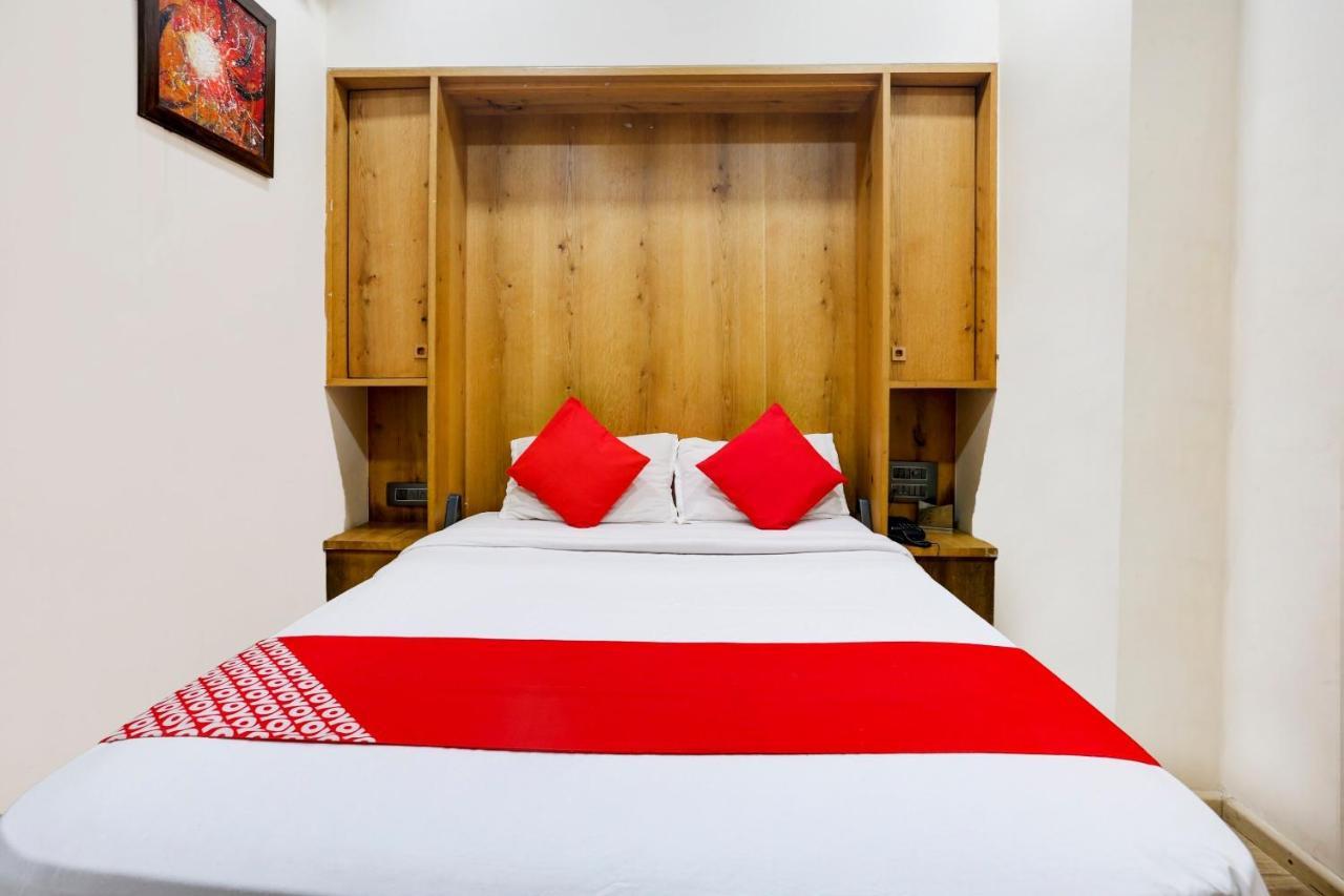 Oyo 81549 Hotel Elegance Nx Mumbai Luaran gambar